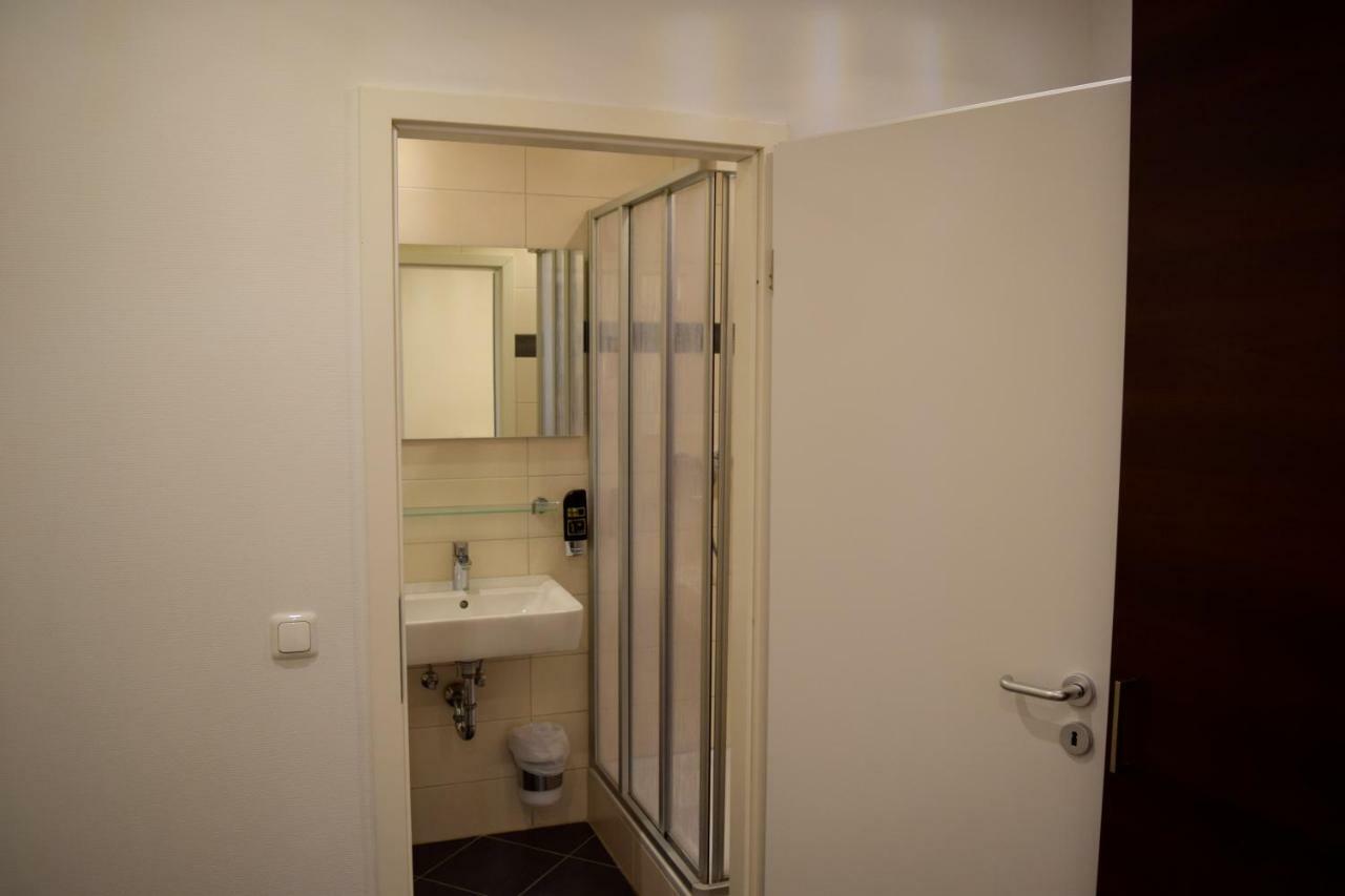 Trip Inn Budget Hotel Messe Франкфурт на Майн Екстериор снимка